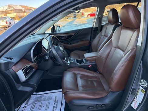 Used 2020 Subaru Outback Touring w/ Popular Package #2 image 9