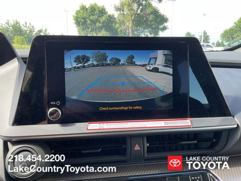 Used 2026 Toyota Prius XLE FWD image 27