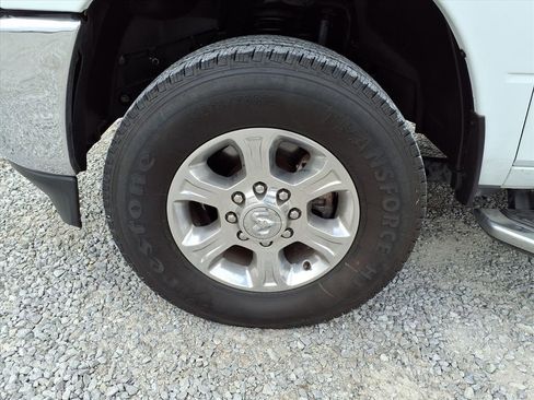 Used 2024 RAM 2500 Big Horn w/ Bed Utility Group image 40