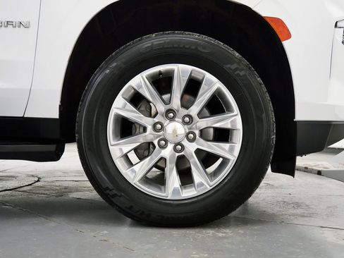 Used 2023 Chevrolet Suburban Premier AWD/4WD image 33