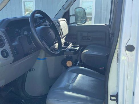 Used 2012 Ford E-350 and Econoline 350 Super Duty image 8