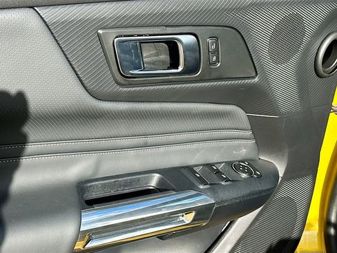Used 2024 Ford Mustang GT Premium image 18
