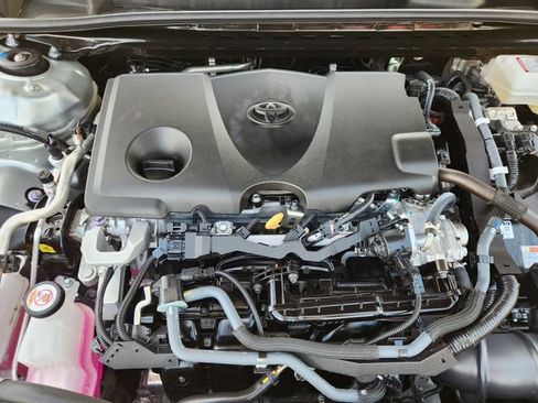 Used 2024 Toyota Camry SE FWD image 21