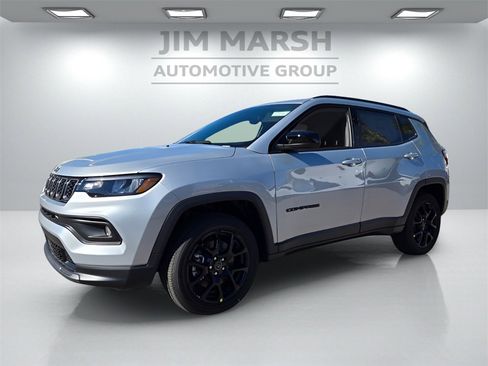 New 2026 Jeep Compass Latitude image 2