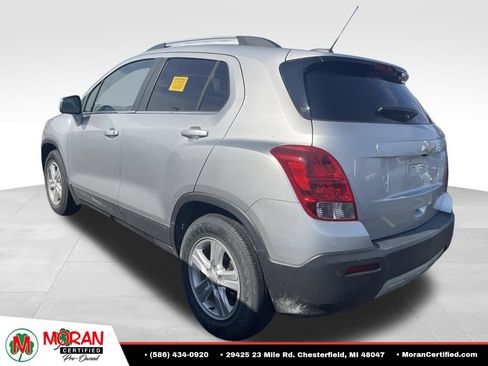 Used 2016 Chevrolet Trax LT w/ LT Convenience Package FWD image 8