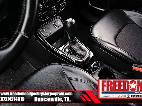 Used 2020 Jeep Compass Latitude image 34