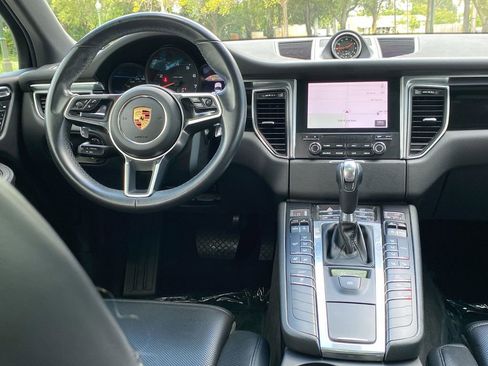 Used 2018 Porsche Macan Sport Edition image 23