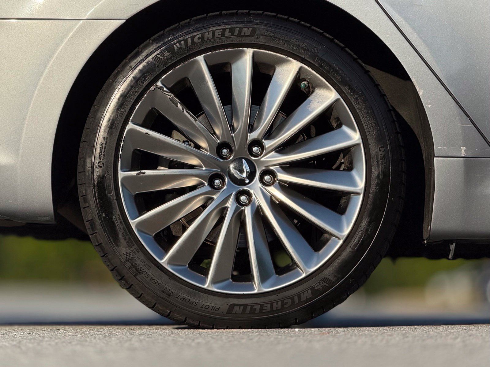 Used 2014 Hyundai Equus Signature RWD image 20