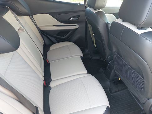 Used 2020 Buick Encore Preferred FWD image 32
