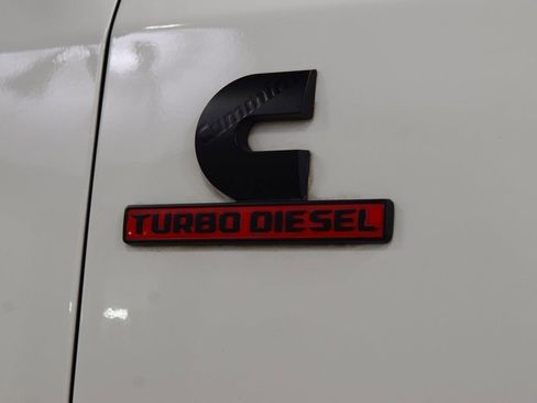 Used 2024 RAM 2500 Laramie w/ Night Edition image 15