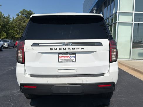 Used 2022 Chevrolet Suburban Z71 AWD/4WD image 8