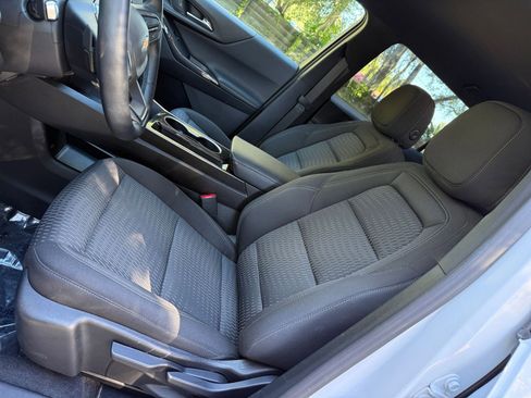 Used 2025 Chevrolet Equinox LT image 21