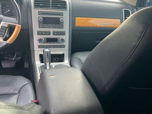 Used 2010 Lincoln MKX 2WD image 9