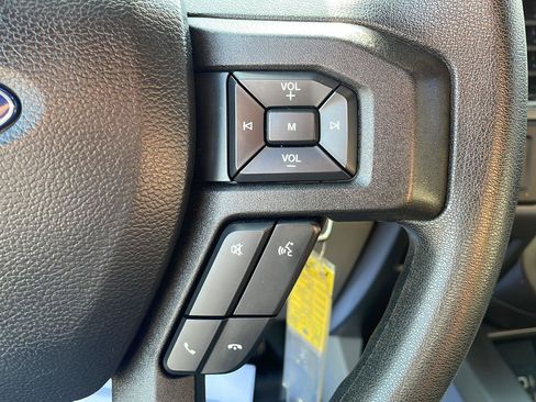 Used 2019 Ford F250 XLT w/ XLT Premium Package AWD/4WD image 16