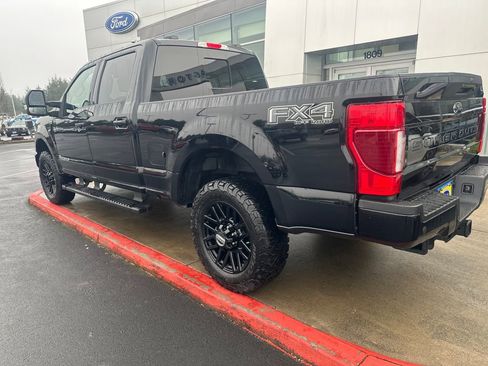 Used 2021 Ford F350 Lariat image 2