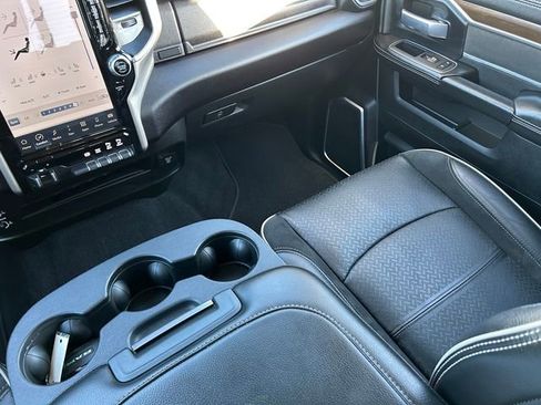 Used 2024 RAM 2500 Laramie image 15