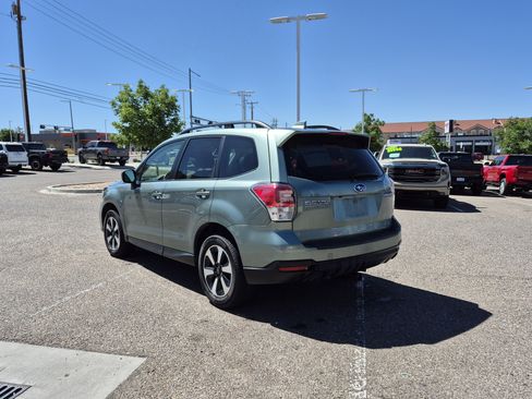 Used 2018 Subaru Forester 2.5i Premium AWD/4WD image 3