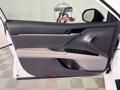 Used 2023 Toyota Camry LE image 10