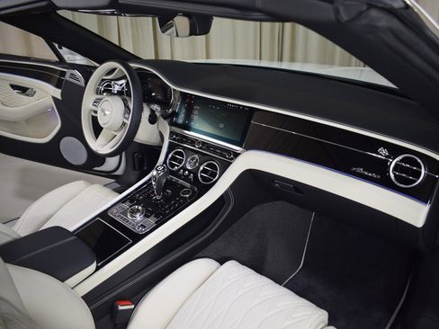 Certified 2026 Bentley Continental GTC AWD/4WD image 25