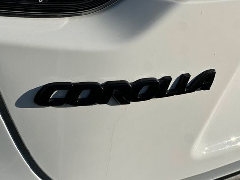 Used 2025 Toyota Corolla XSE image 38