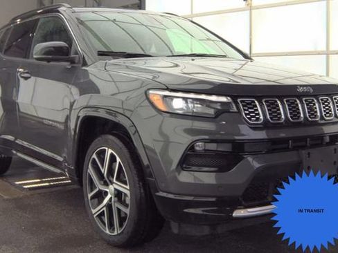 Used 2024 Jeep Compass Limited w/ Elite Group AWD/4WD image 1