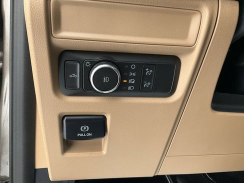 Used 2022 Ford F150 XLT image 17