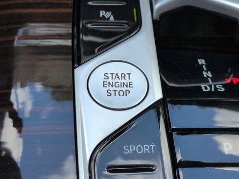 New 2027 BMW X7 xDrive40i w/ M Sport Package AWD/4WD image 29