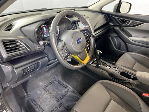 Used 2022 Subaru Crosstrek 2.5i Sport w/ Moonroof Package image 9