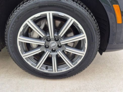 Used 2017 Audi Q7 3.0T Premium Plus image 22