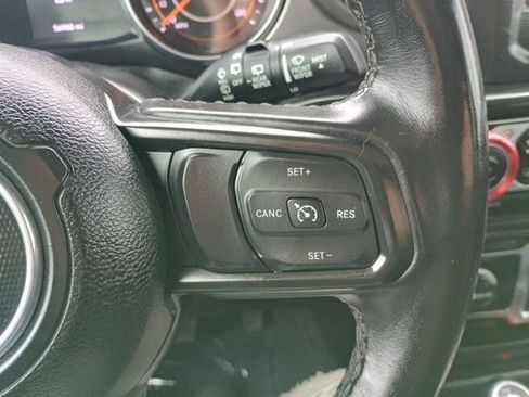 Used 2022 Jeep Wrangler Sport AWD/4WD image 24