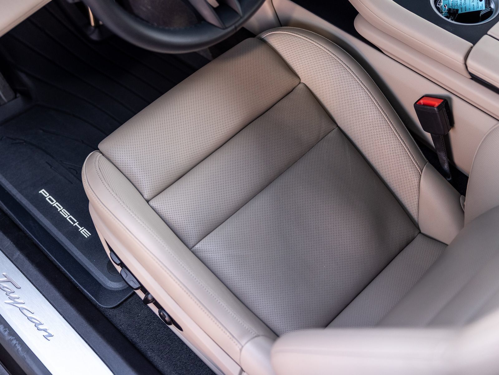 Certified 2025 Porsche Taycan RWD image 28