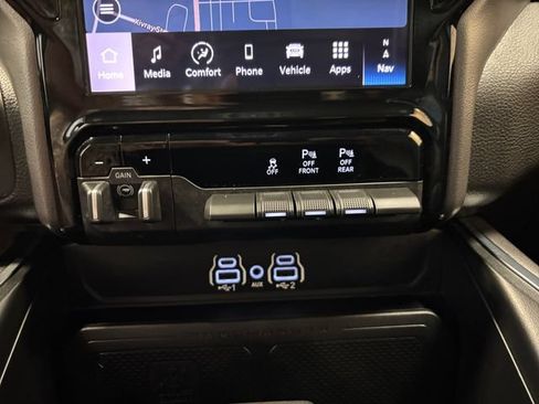 Used 2025 RAM 1500 Laramie w/ Sport Appearance Package AWD/4WD image 22