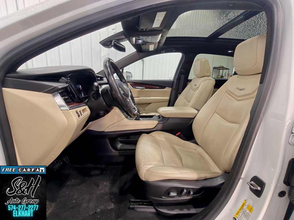 Used 2019 Cadillac XT5 Luxury AWD/4WD image 18
