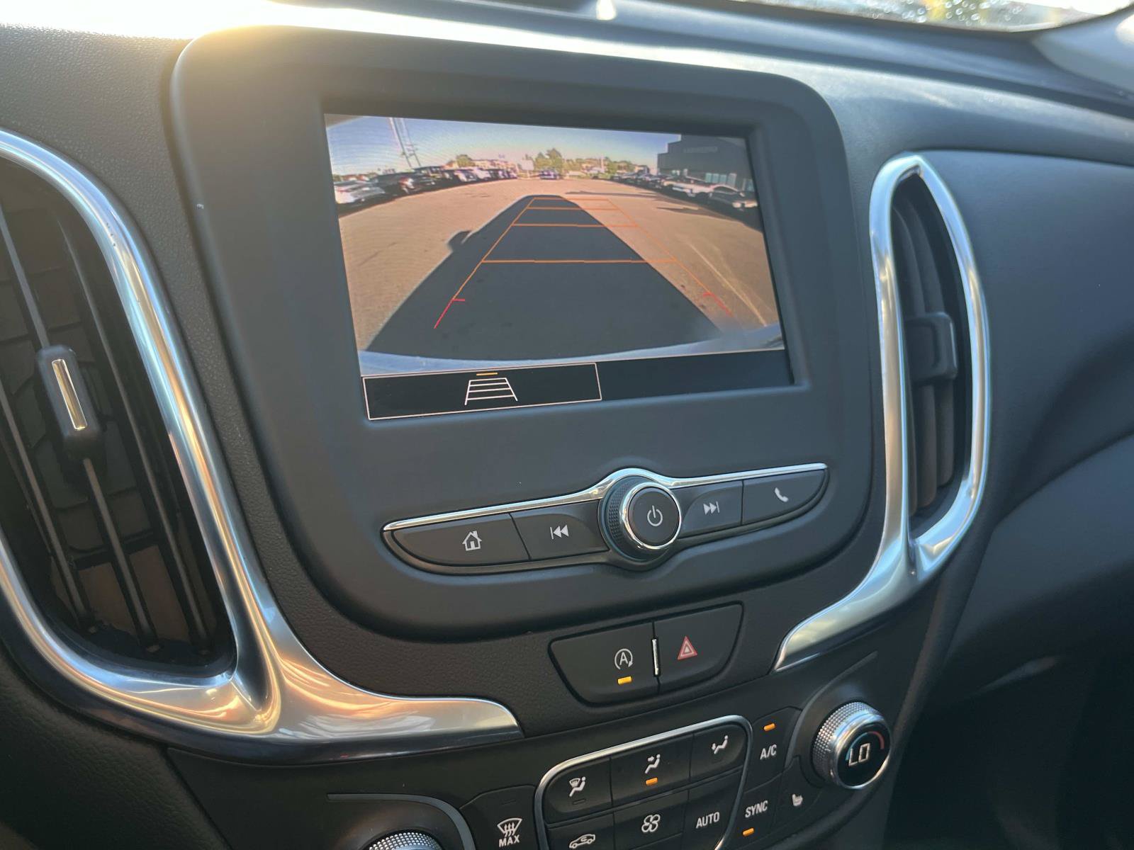 Used 2024 Chevrolet Equinox LT AWD/4WD image 37