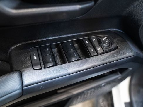 Certified 2025 Toyota 4Runner SR5 image 15