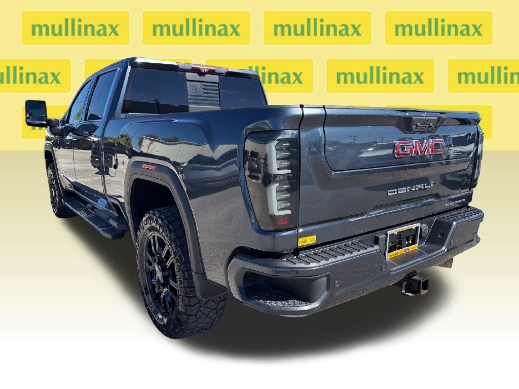 Used 2020 GMC Sierra 2500 Denali w/ Denali Ultimate Package AWD/4WD image 9