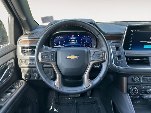 Used 2022 Chevrolet Tahoe High Country AWD/4WD image 15