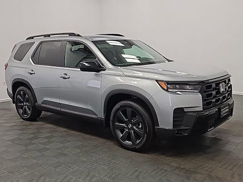 New 2026 Honda Pilot Sport image 2