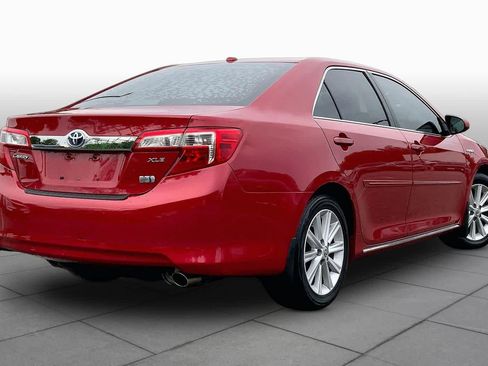 Used 2013 Toyota Camry XLE w/ Convenience Pkg FWD image 13