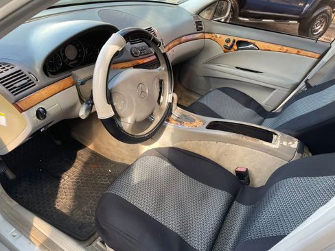 Used 2005 Mercedes-Benz E 320 Sedan image 5