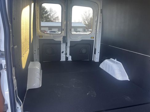 New 2026 Ford Transit 250 148 Medium Roof image 11
