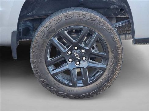 Used 2025 Chevrolet Silverado 1500 LT Trail Boss w/ Convenience Package II AWD/4WD image 14