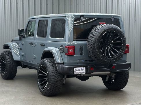 Used 2025 Jeep Wrangler Unlimited Sahara w/ Safety Group image 3