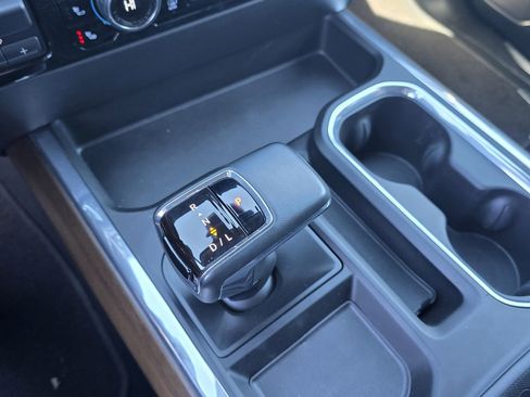 Used 2024 Chevrolet Silverado 1500 High Country w/ Technology Package AWD/4WD image 14