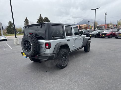 Used 2023 Jeep Wrangler Unlimited w/ Cold Weather Group AWD/4WD image 5