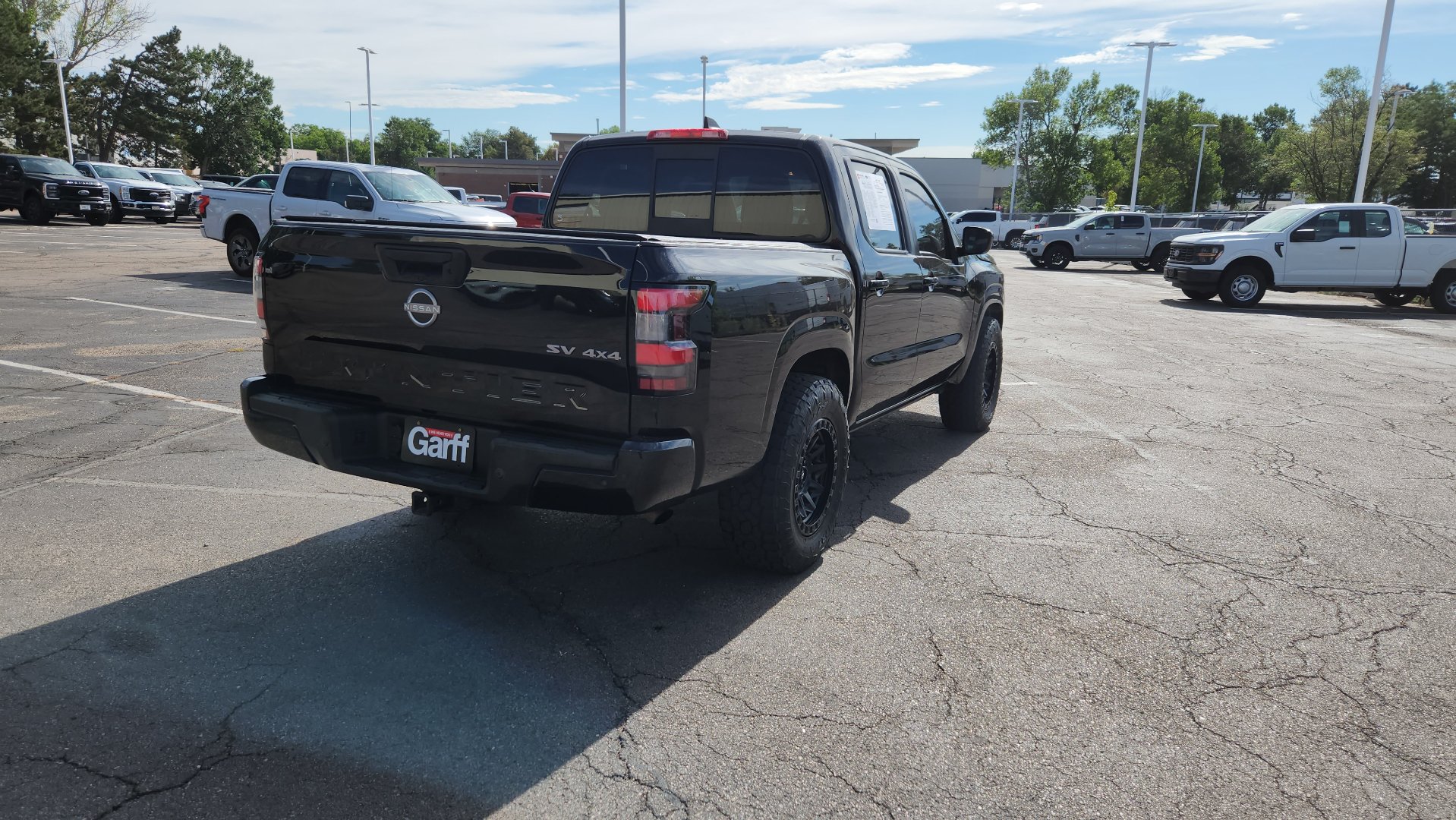 Used 2022 Nissan Frontier SV AWD/4WD image 8