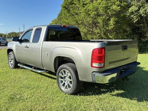 Used 2009 GMC Sierra 1500 W/T w/ Work Truck Preferred Package RWD image 7