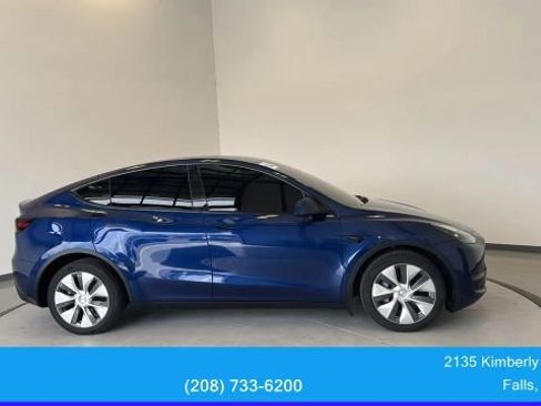 Used 2023 Tesla Model Y Long Range AWD/4WD image 14