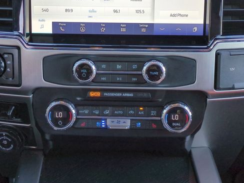 Used 2022 Ford F250 Platinum image 19