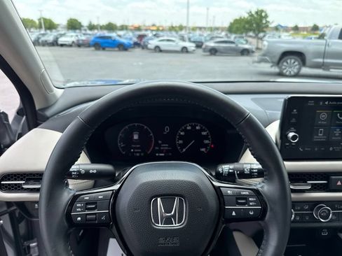 Used 2024 Honda HR-V EX-L image 12